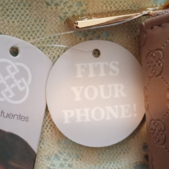 🌞Daisy Fuentes Zip Around Wallet - Picture 4 of 9